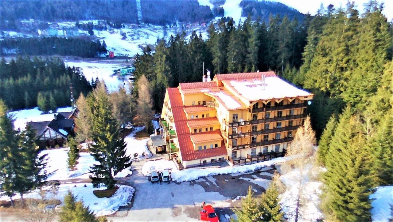 Apartman & Studio Tyrkys Spiezovec Donovaly Bagian luar foto